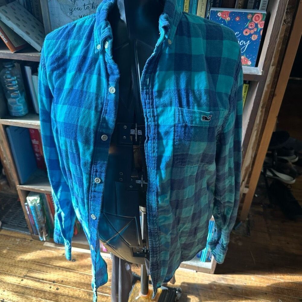 Vineyard Vines blue checked M preppy slim fit Tucker shirt
